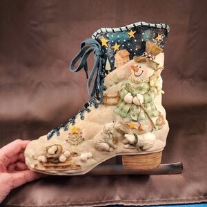 Vintage Ice Skate Wall Decor w Snowman & Polar Bears